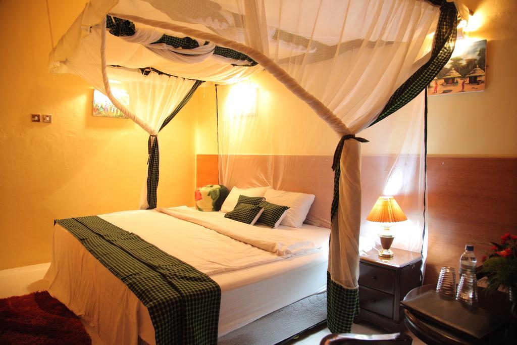 Highview Hotel Karatu Room photo